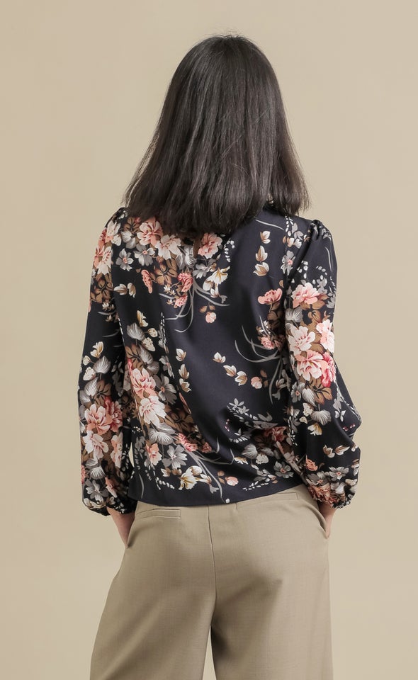 CDC Shirred High Neck LS Top Navy/floral