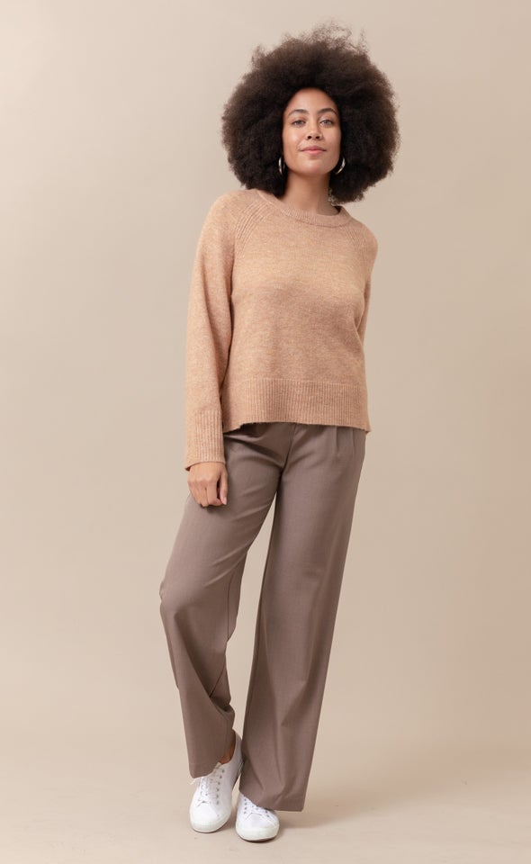 Crew Neck With Stepped Hem Camel