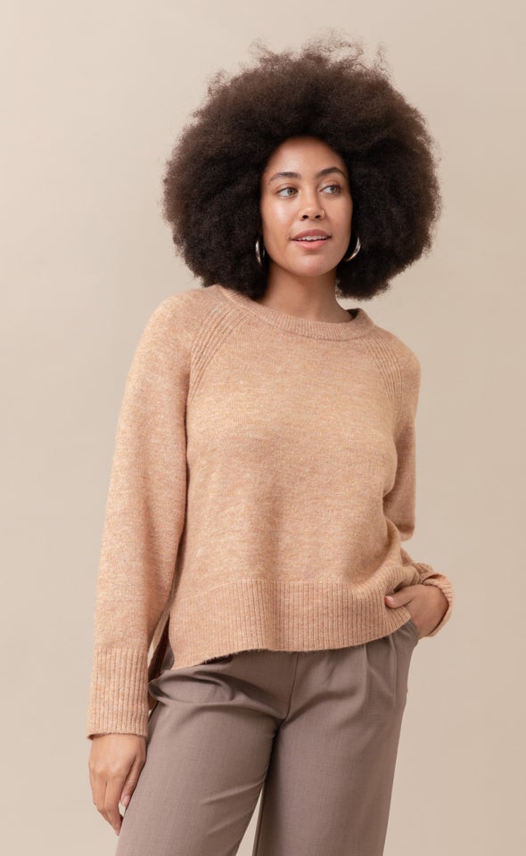 Crew Neck With Stepped Hem Camel