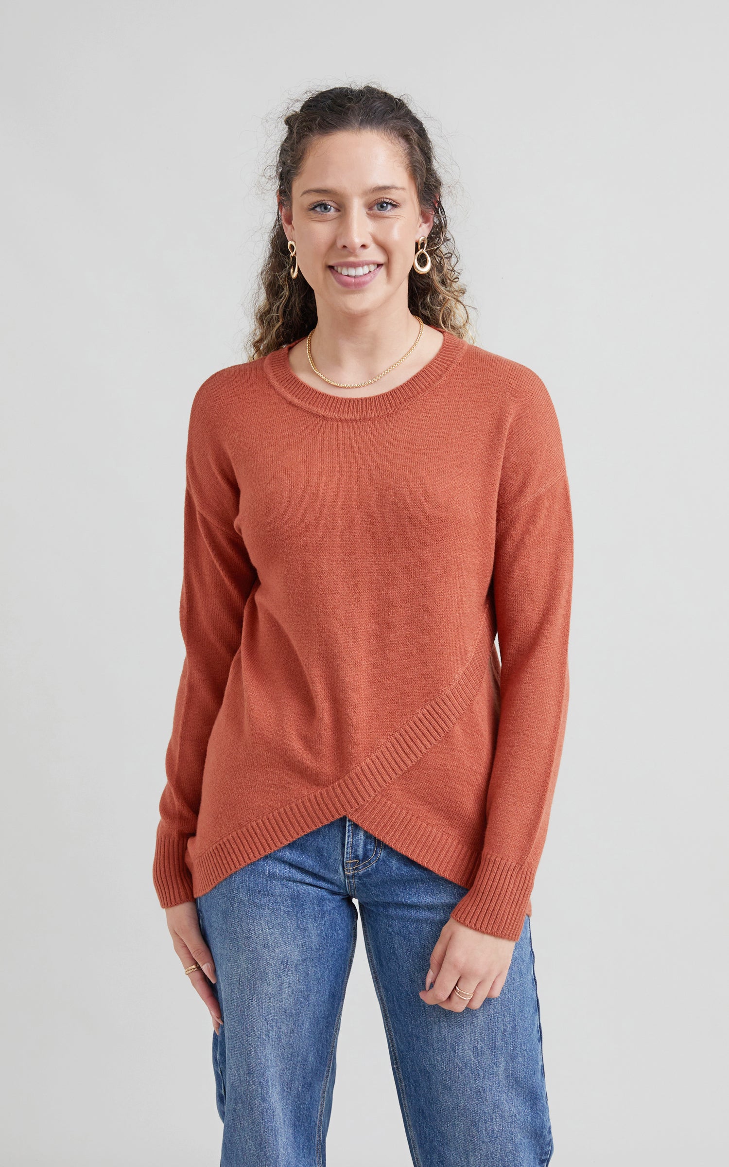 Cross front outlet sweater