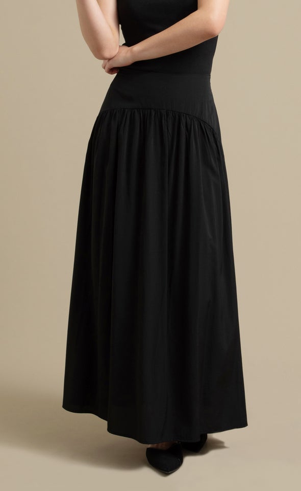 Curved Yoke Maxi Skirt Black