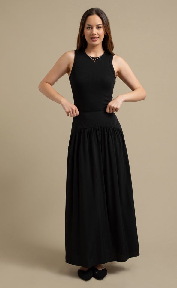 Curved Yoke Maxi Skirt Black