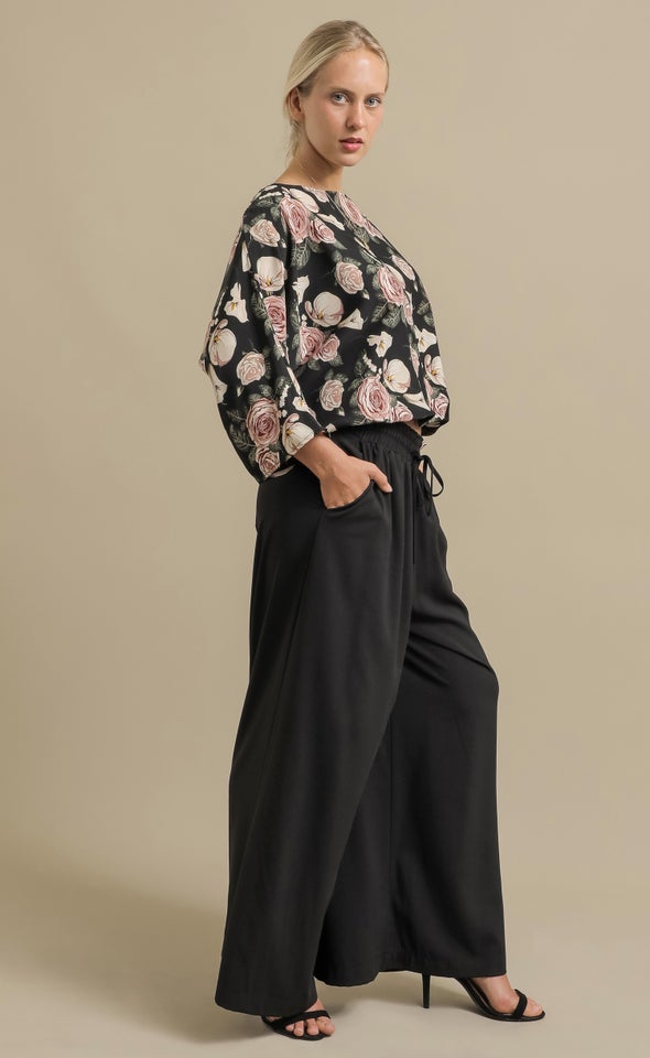 Floral CDC Batwing Top Black/floral