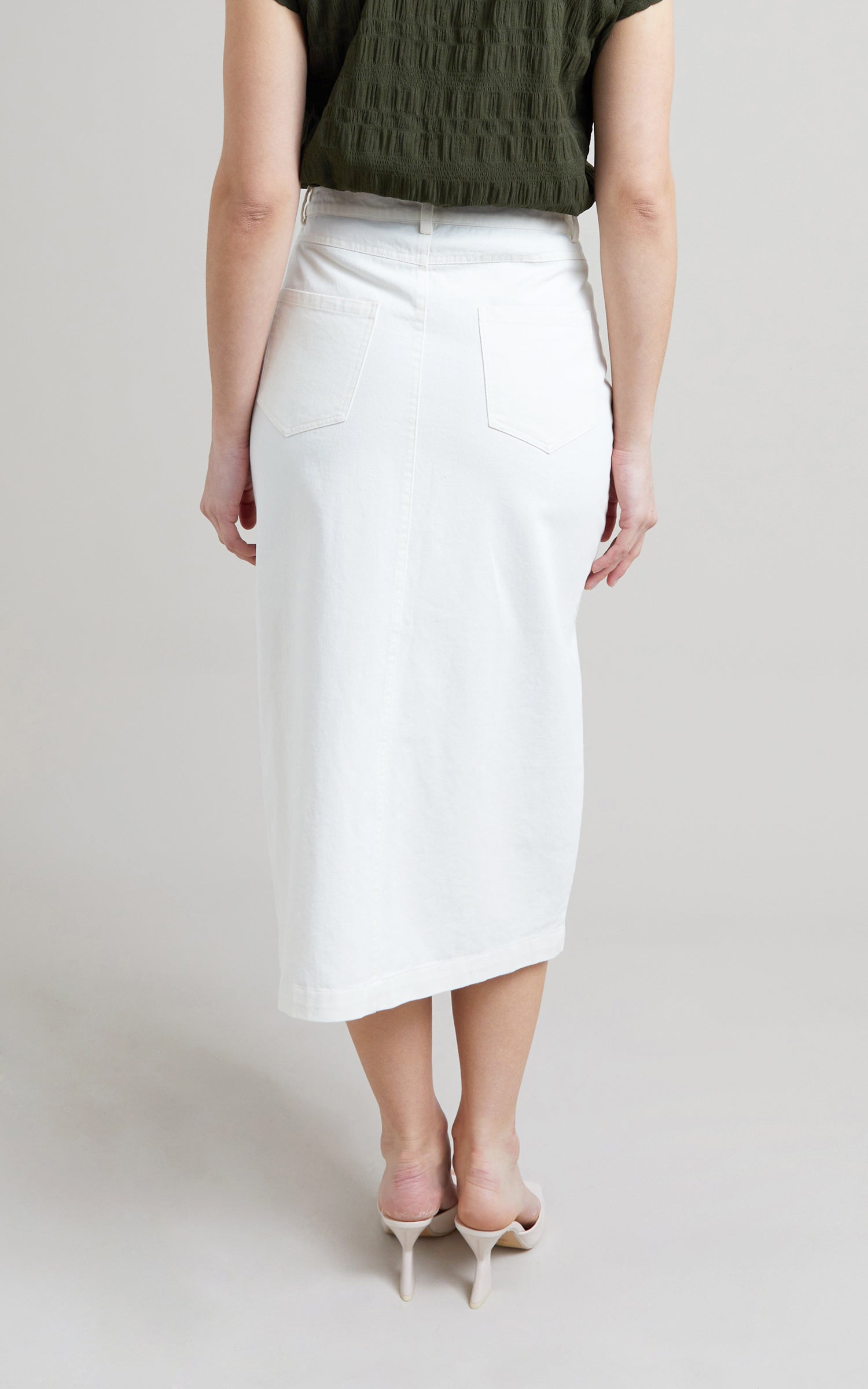 High waisted winter top white pencil skirt