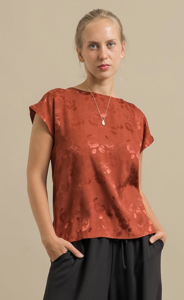 Jaquard Satin Scoop Neck Top Rust