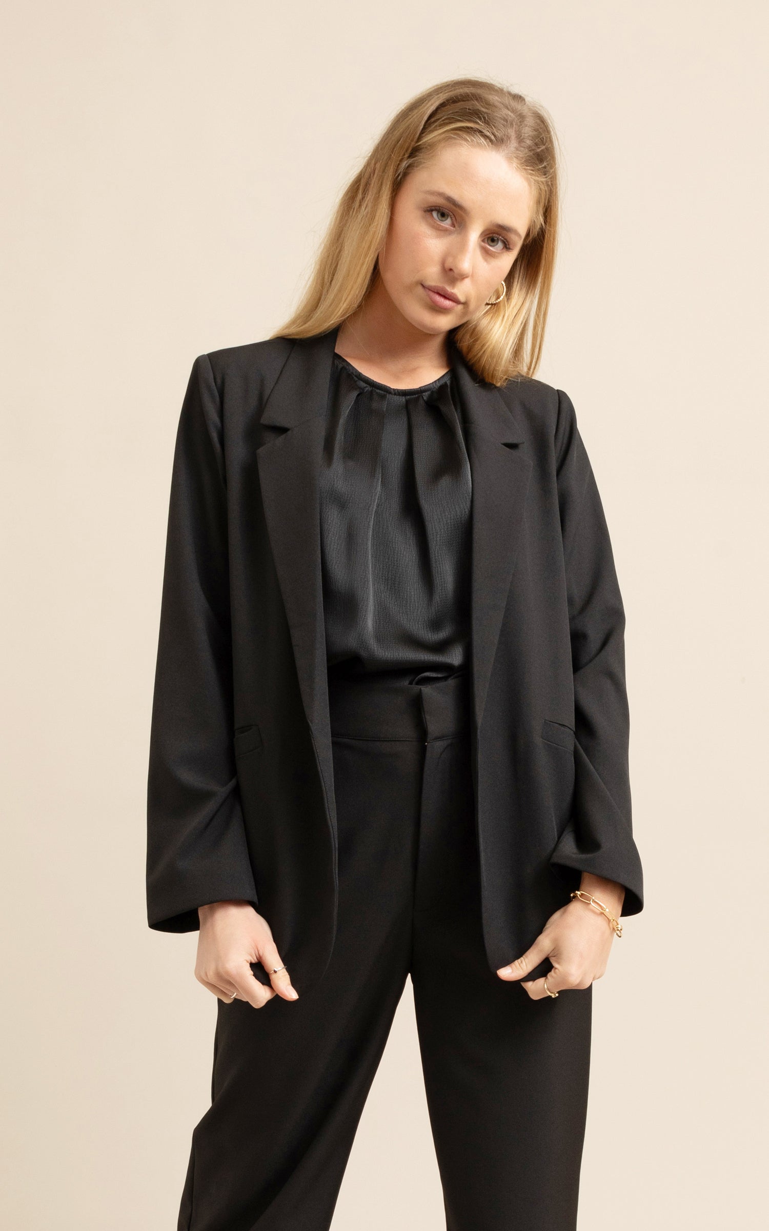 Black long outlet sleeve blazer