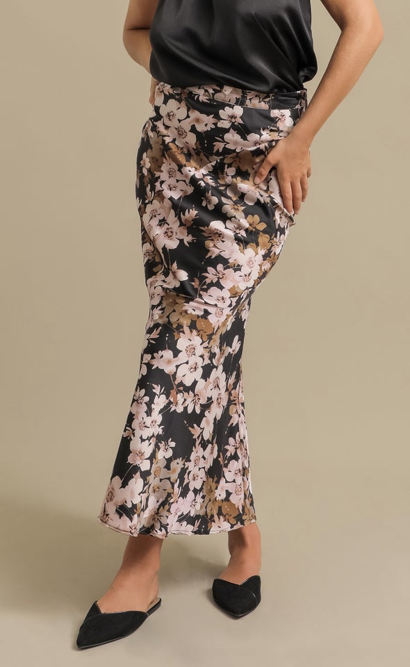 Printed Satin Bias Maxi Skirt Black/floral